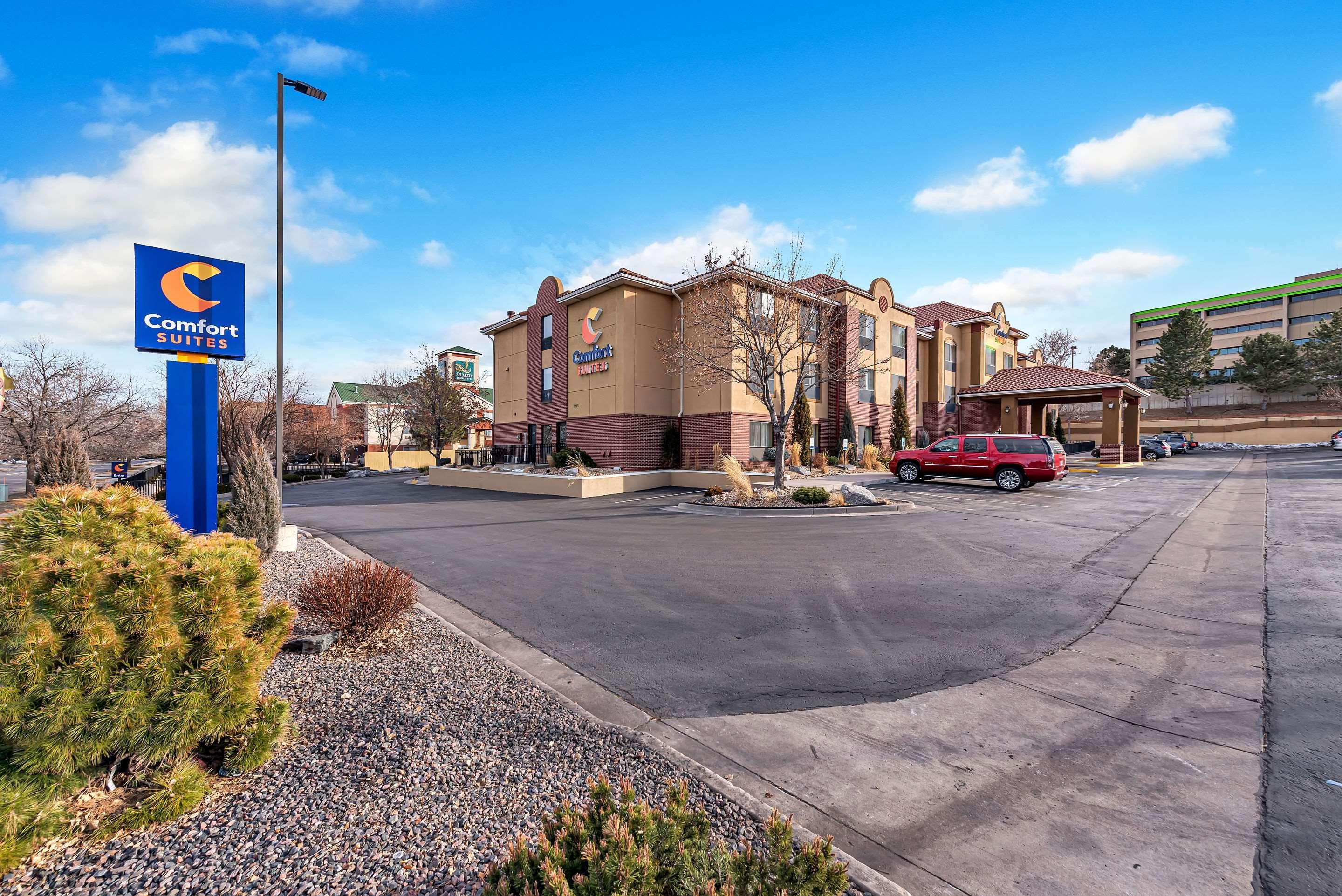 Comfort Suites Lakewood - Denver Экстерьер фото