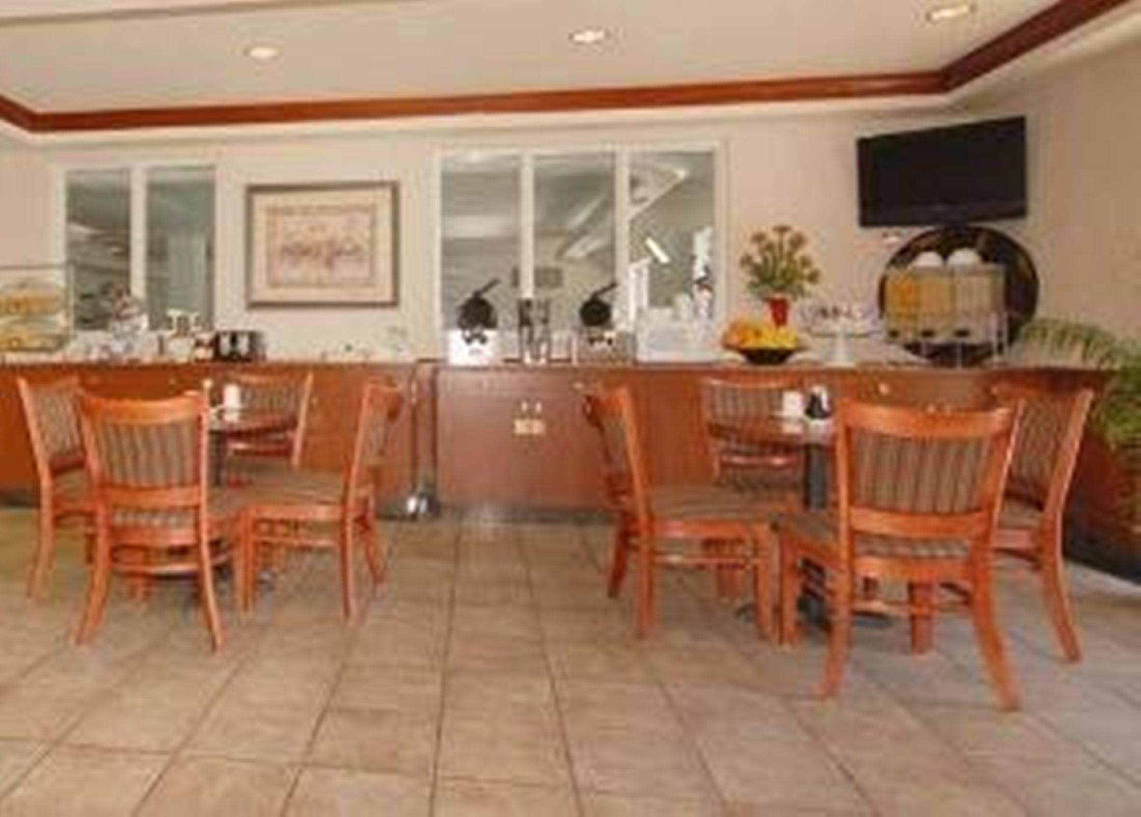Comfort Suites Lakewood - Denver Экстерьер фото