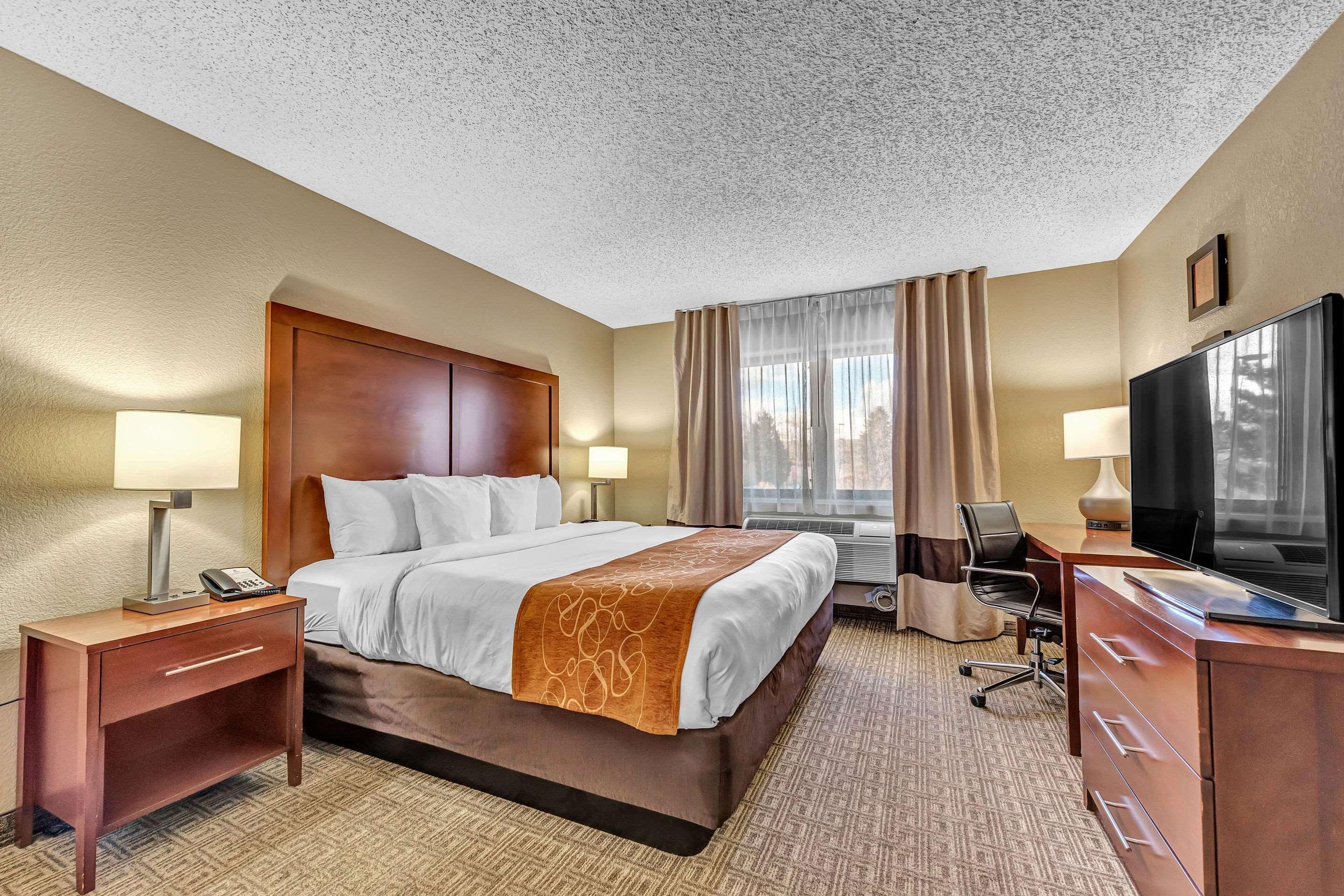 Comfort Suites Lakewood - Denver Экстерьер фото