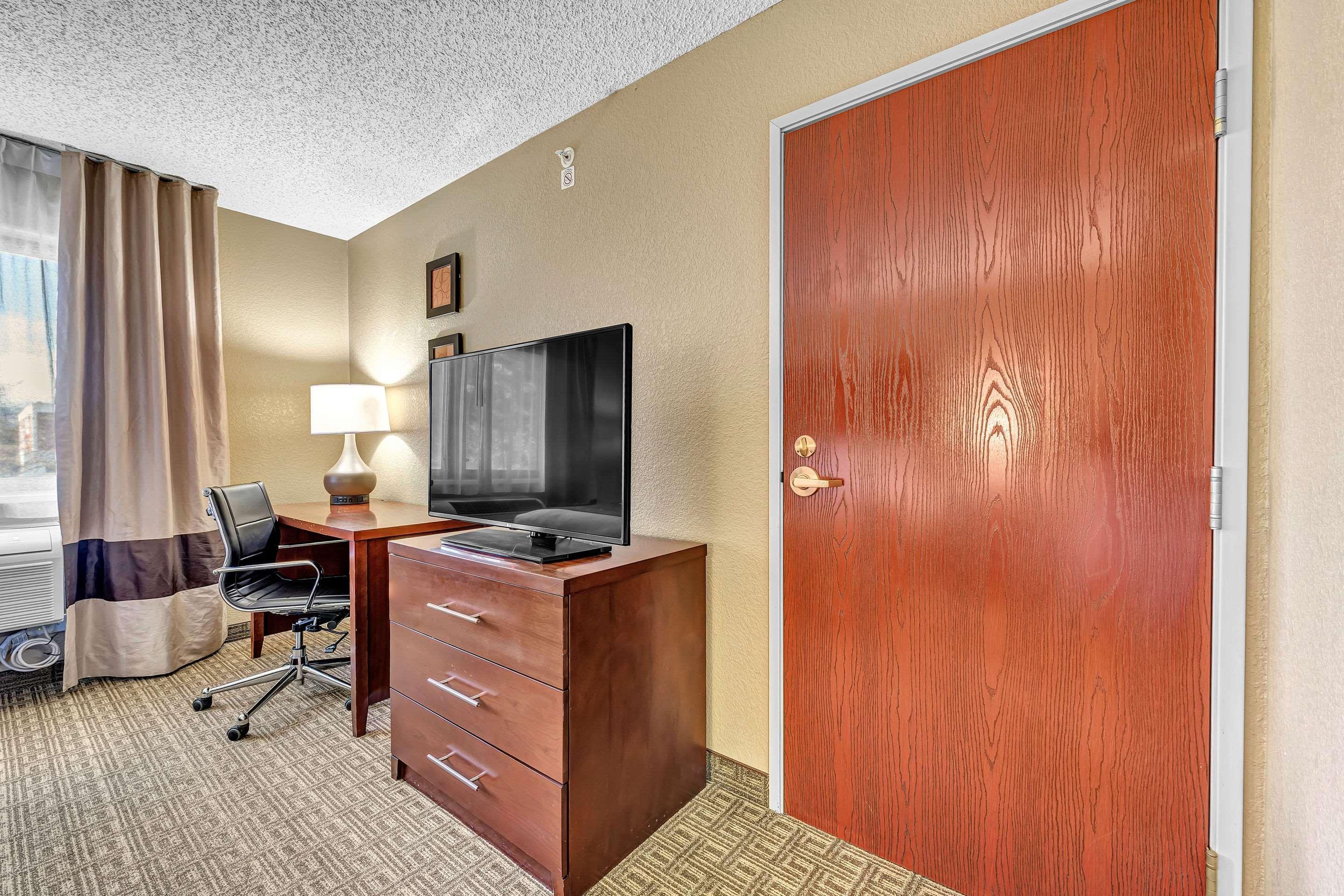 Comfort Suites Lakewood - Denver Экстерьер фото