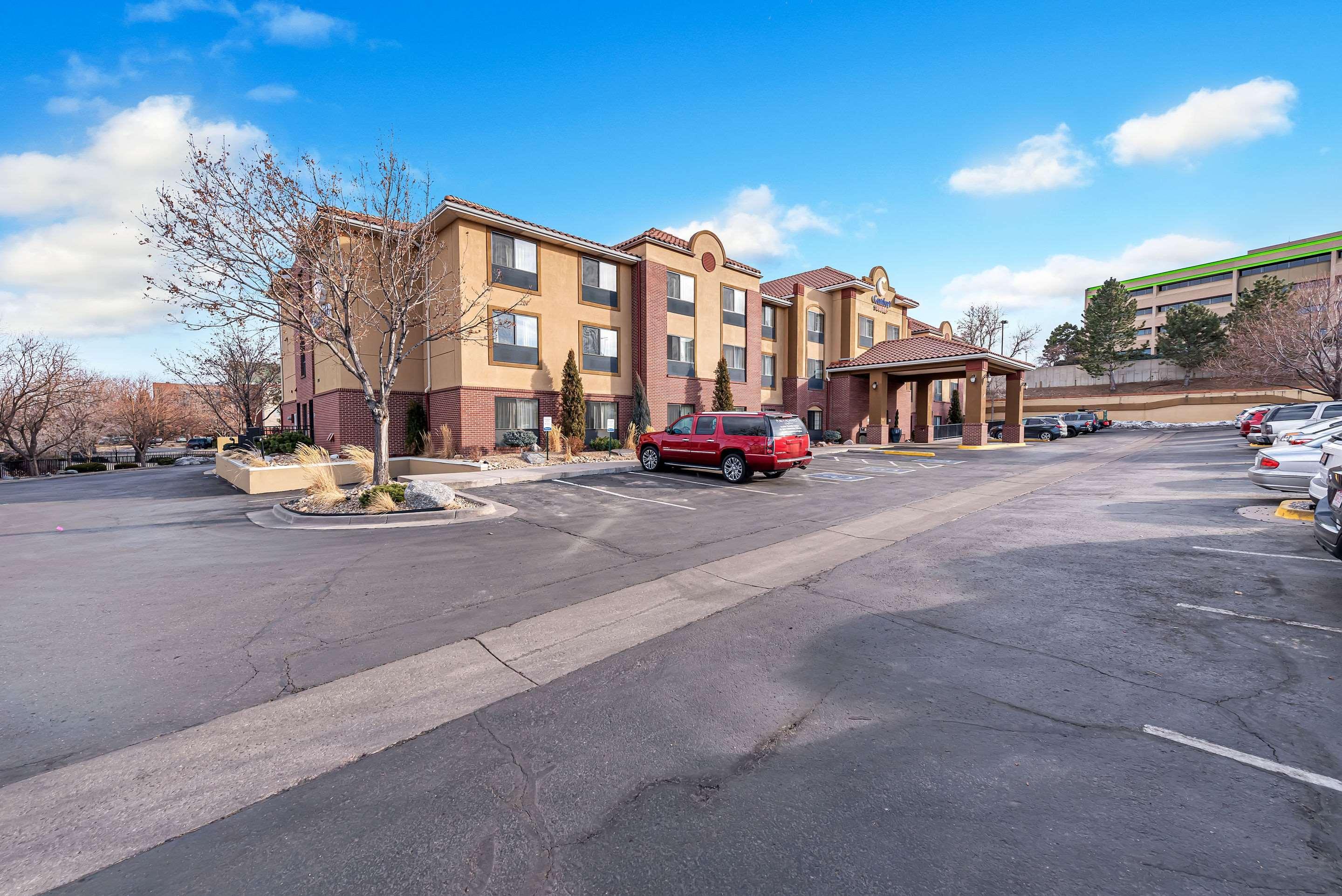 Comfort Suites Lakewood - Denver Экстерьер фото