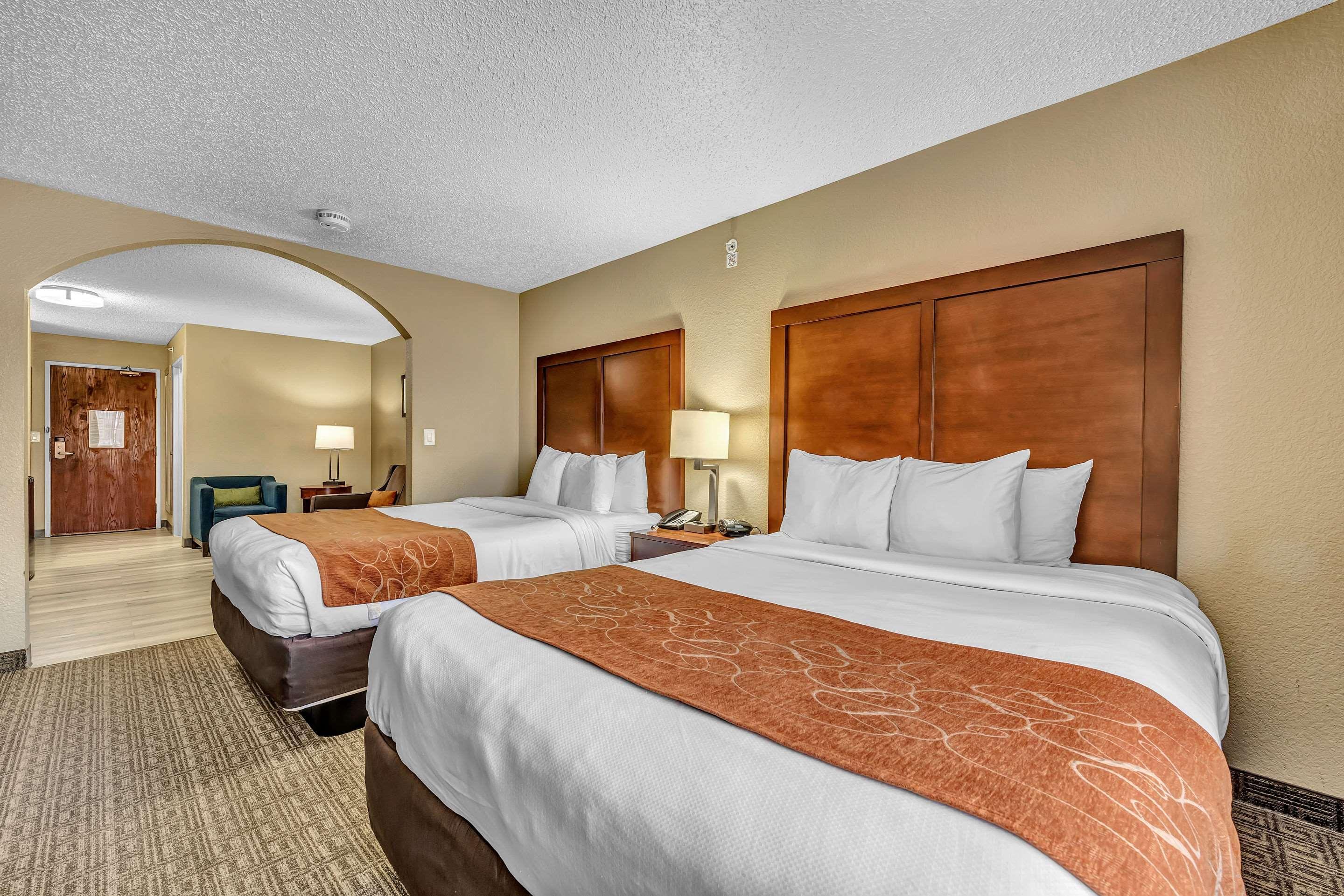 Comfort Suites Lakewood - Denver Экстерьер фото