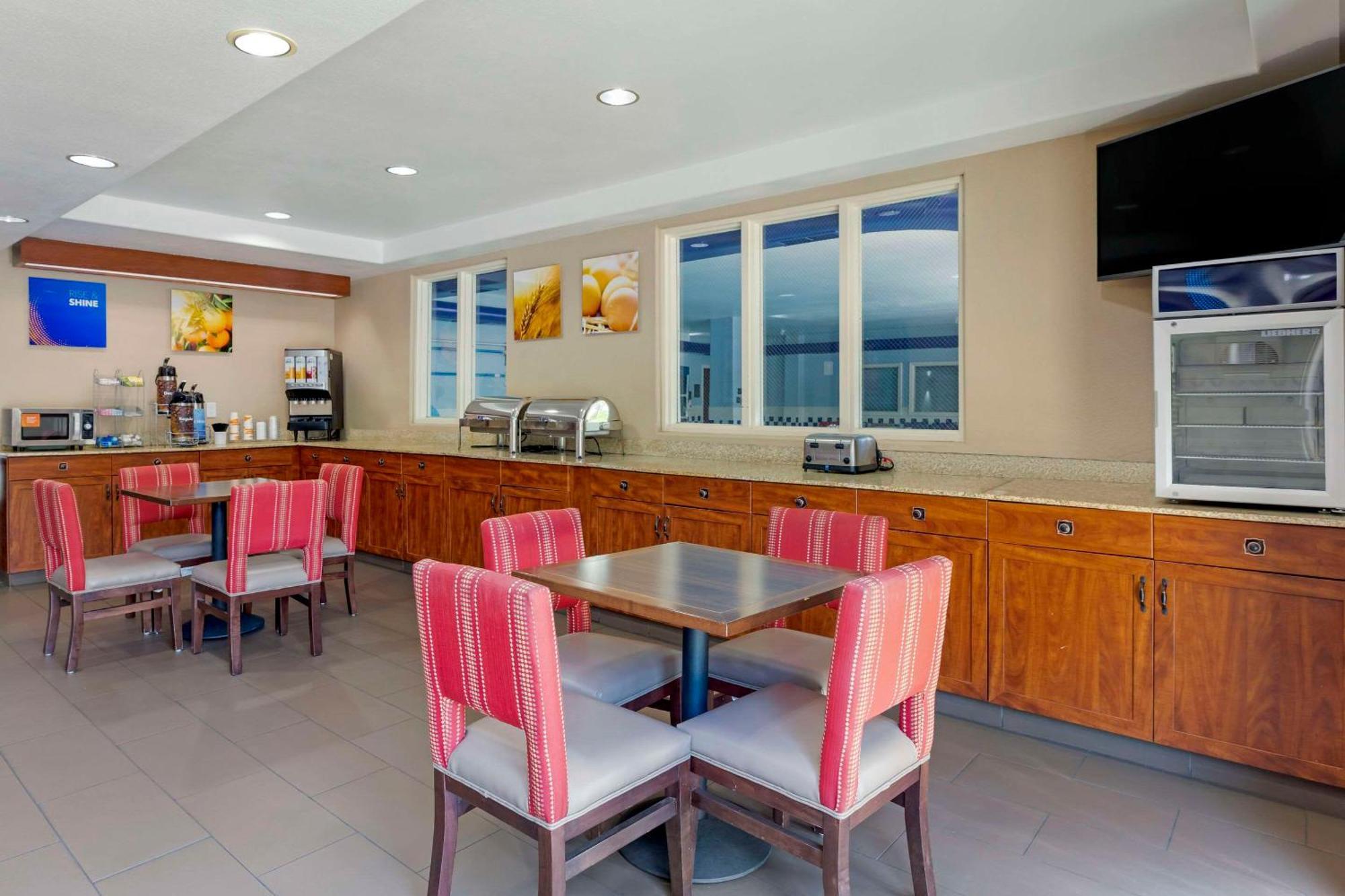 Comfort Suites Lakewood - Denver Экстерьер фото
